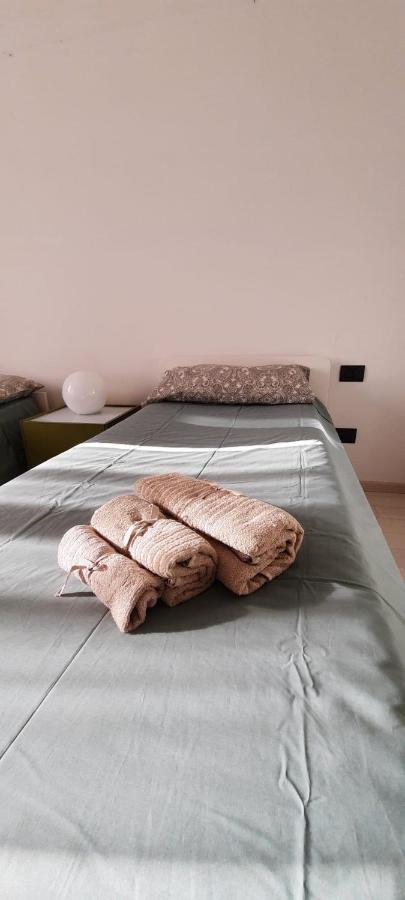 Intero Appartamento Lgbtq+ Zona Loreto Milán Exterior foto